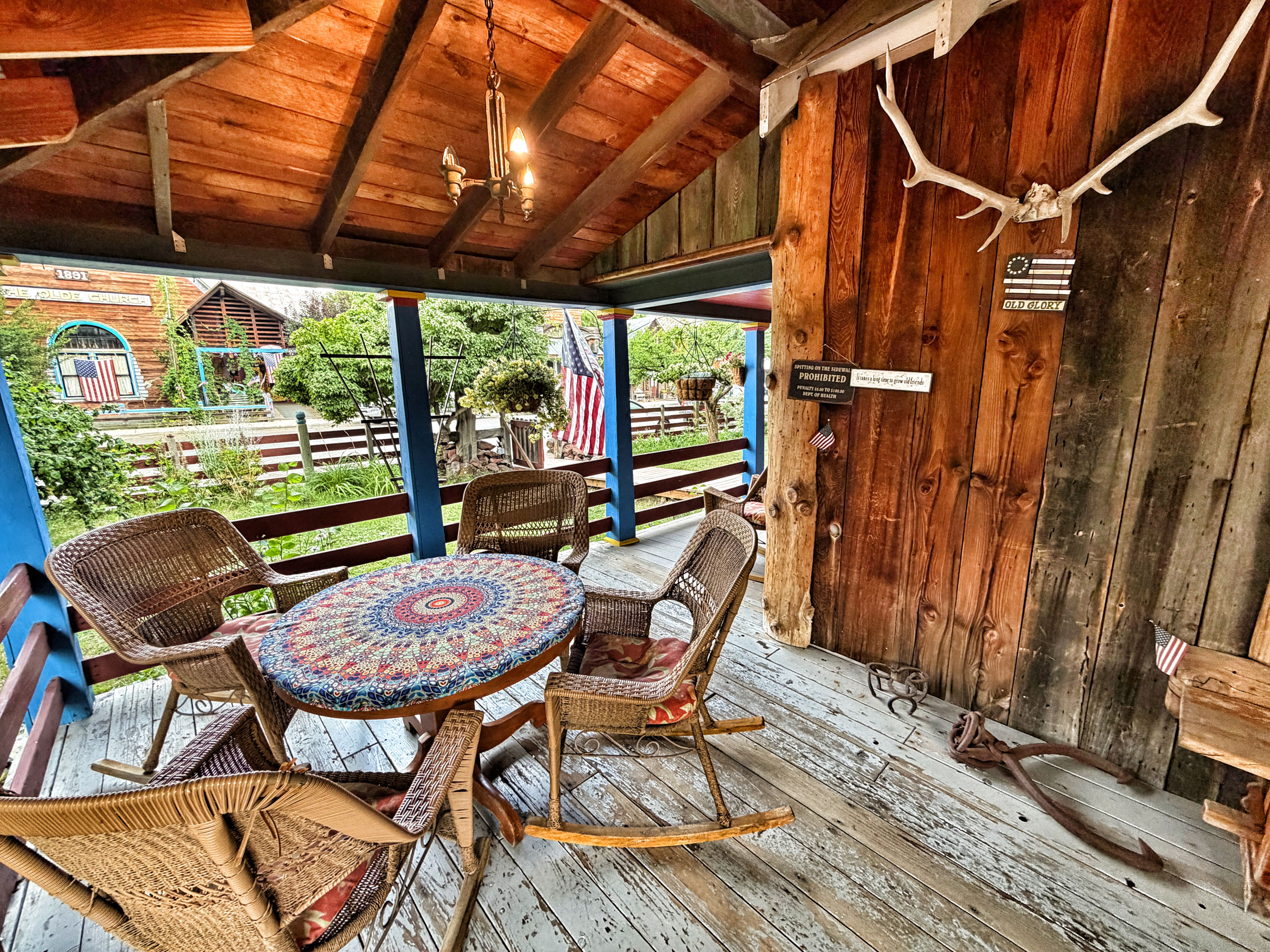 Pine Valley Lodge - Slide 1